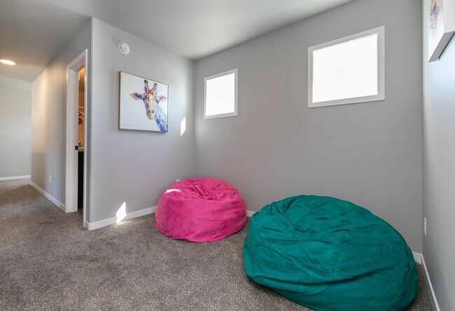 Building Photo - 4-bedroom, 3.5-bathroom West Fargo Single-Family Home w/ 3 Stall Garage