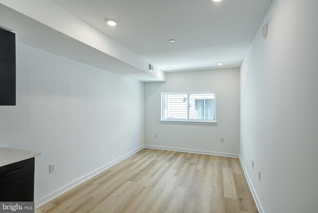 Building Photo - 2329 Ellsworth St