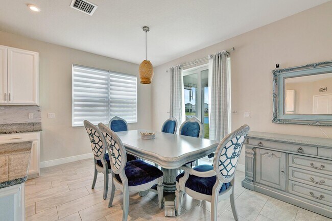 Building Photo - 10916 SW Robbia Way