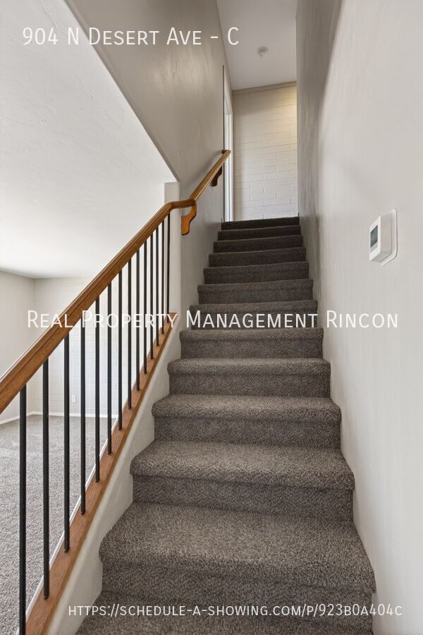 Building Photo - 904 N Desert Ave