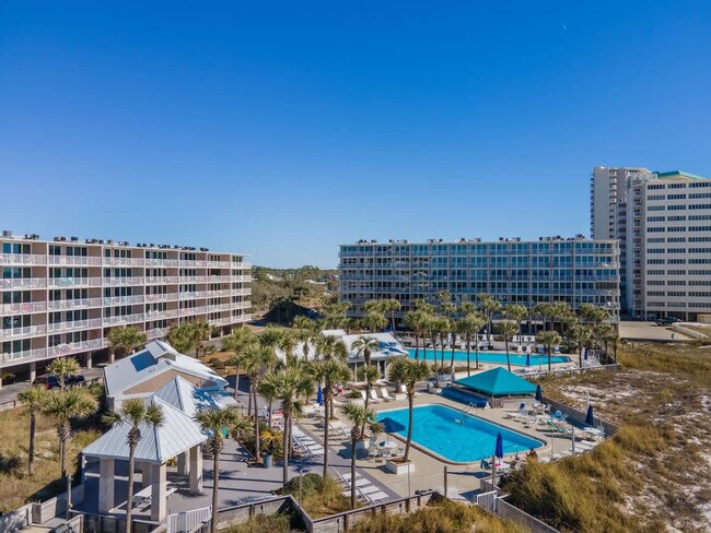 Building Photo - 7205 Thomas Dr