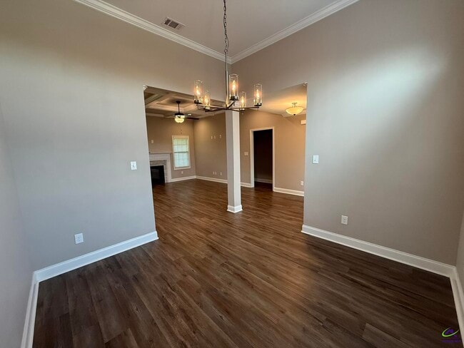 Building Photo - 313 Creek Ridge Dr