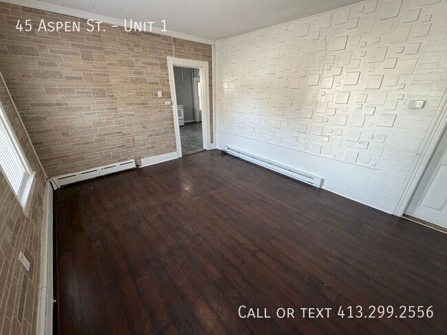 Building Photo - 45 Aspen St