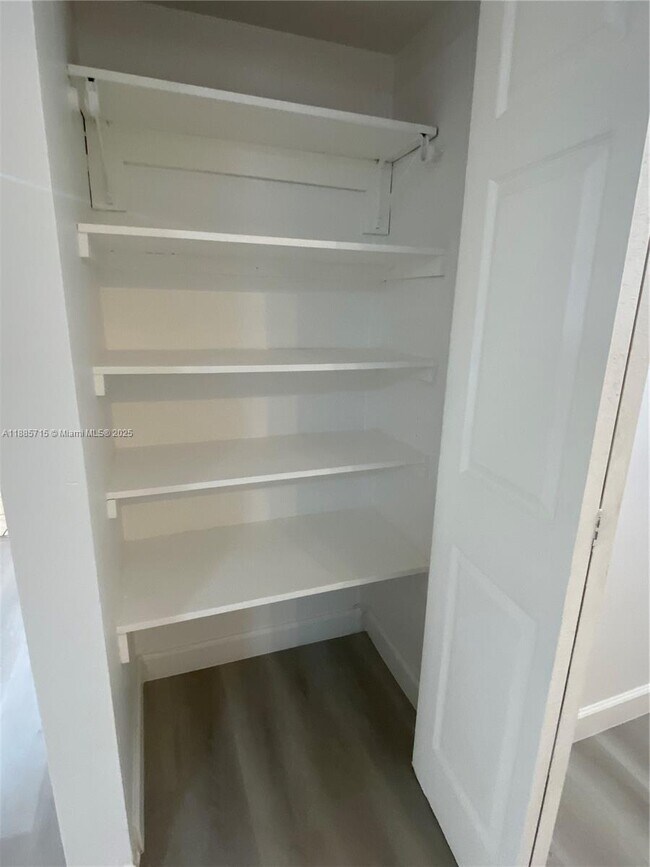 Building Photo - 12219 SW 14th Ln