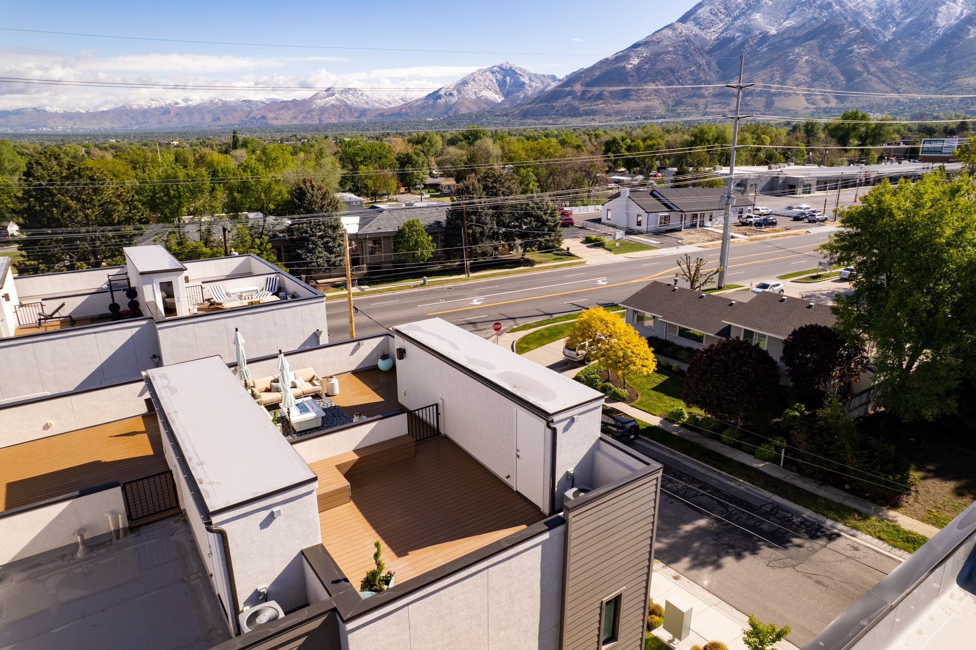 Building Photo - 6988 S Brookhill Dr