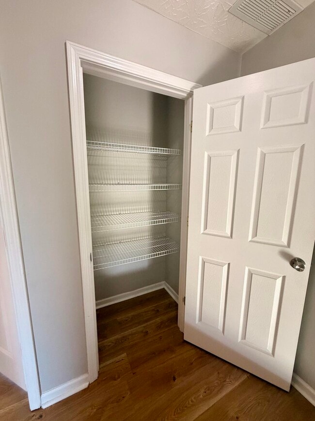 Building Photo - 523 Tecumseh Trail