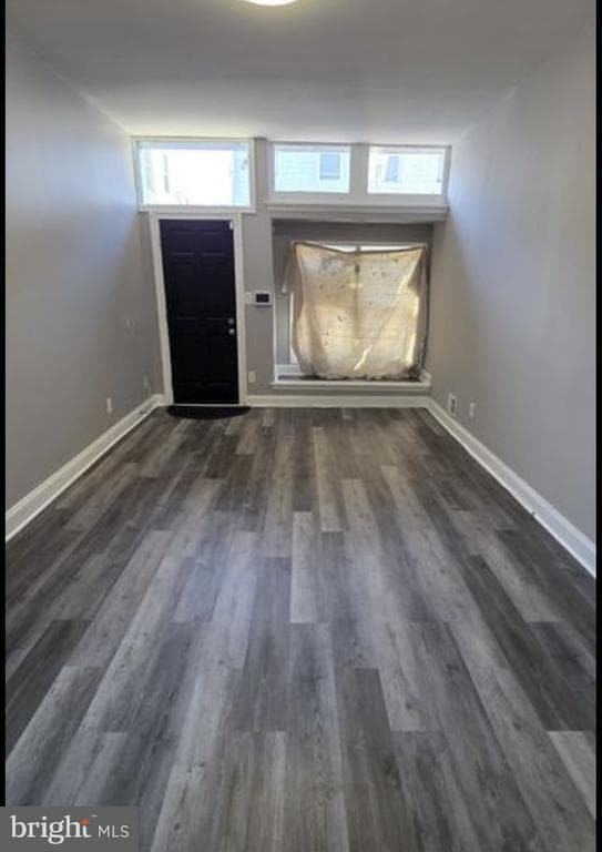 Building Photo - 201 N Rose St