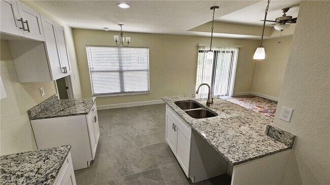 Building Photo - 1125 Copley St E