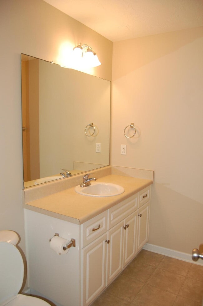 Building Photo - 167 Fox Haven Dr