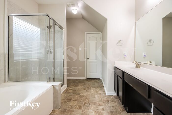 Building Photo - 16411 Darlington Meadows Ct