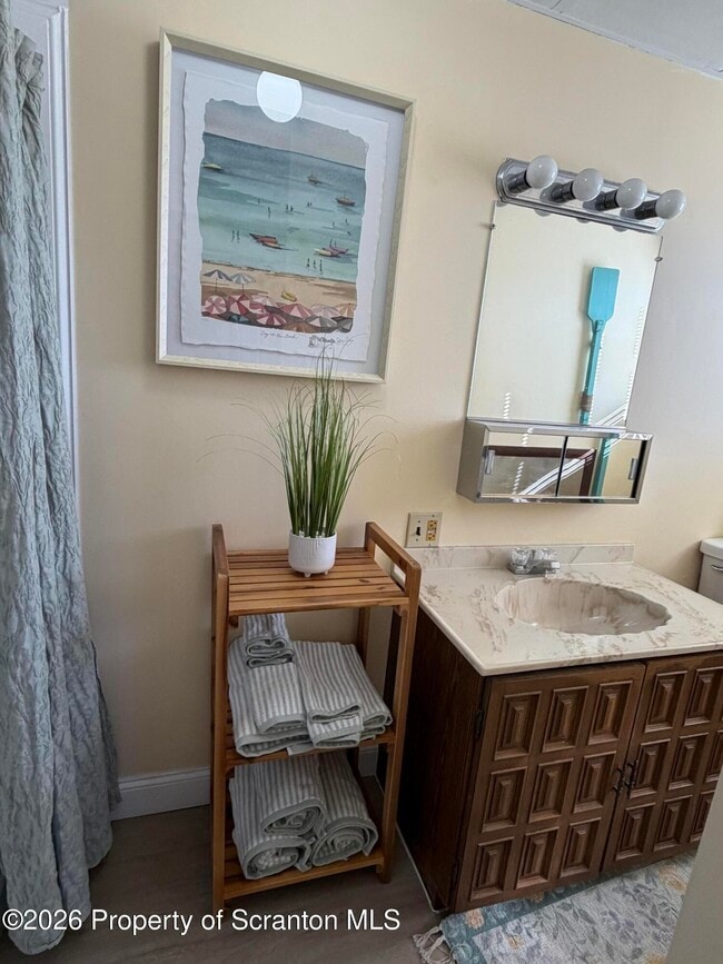 Building Photo - 701 Main St