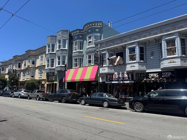 Building Photo - 1459 Haight St