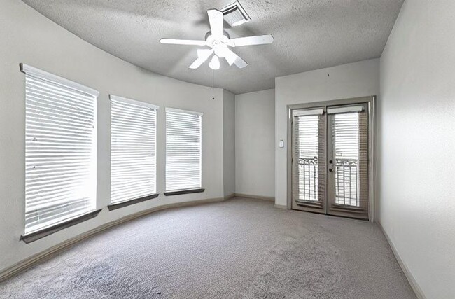 Building Photo - 1607 Bass St