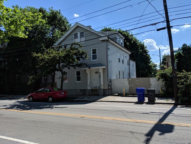Front Entry - 150 Bridgham St
