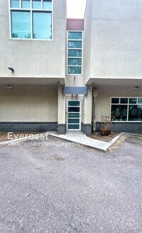 Building Photo - 1621 W Colorado Ave