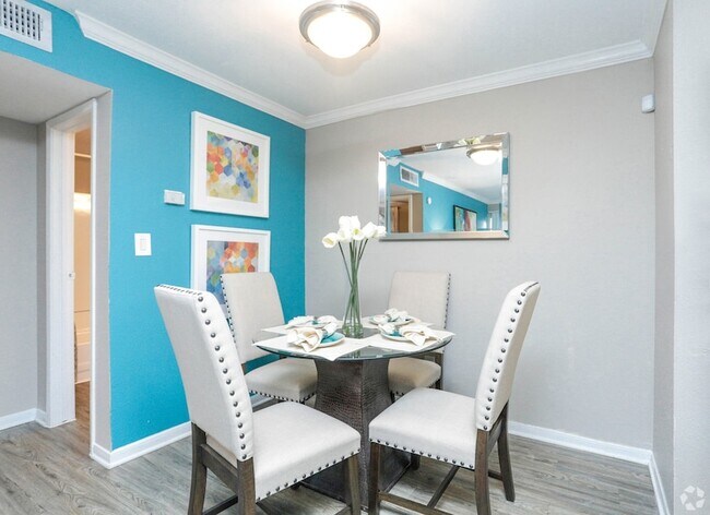 Building Photo - 10250 Lands End Dr