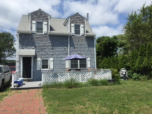 Primary Photo - 9 Beach St