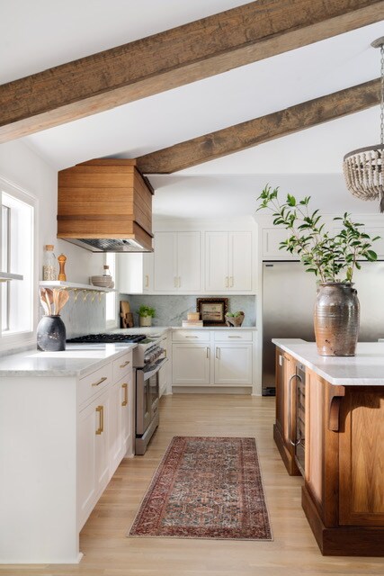 Building Photo - 3565 Lake Dr SE