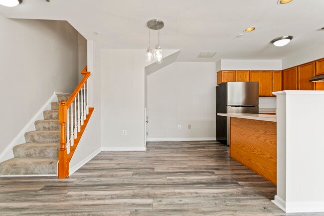 Building Photo - 5089 Stapleton Terrace