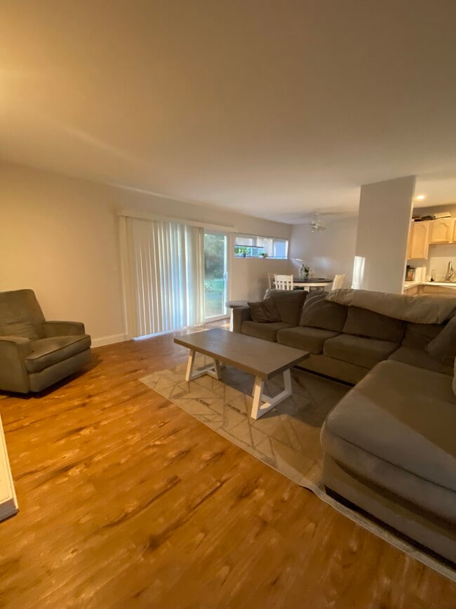 Building Photo - 229 Bacon Pond Rd