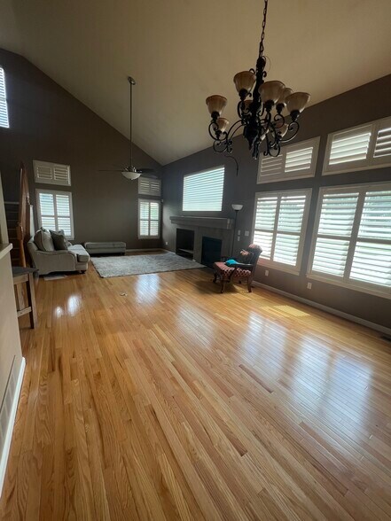 Building Photo - 3354 W 126th Pl