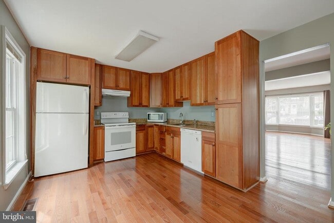 Building Photo - 5607 Castlebury Ct