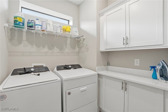 Building Photo - 12361 Canal Grande Dr