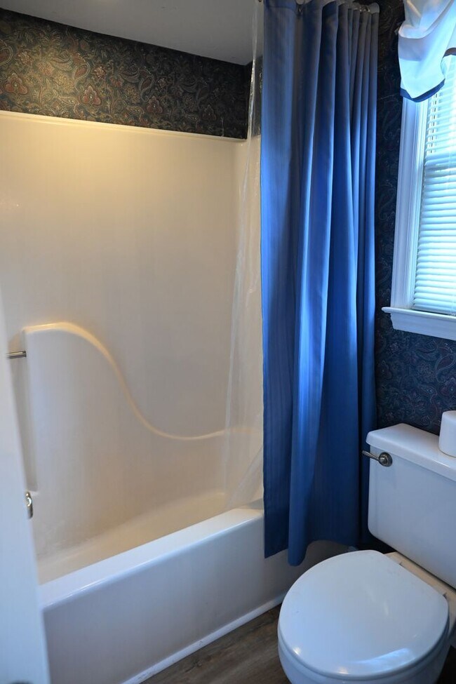 Building Photo - W. Burlington