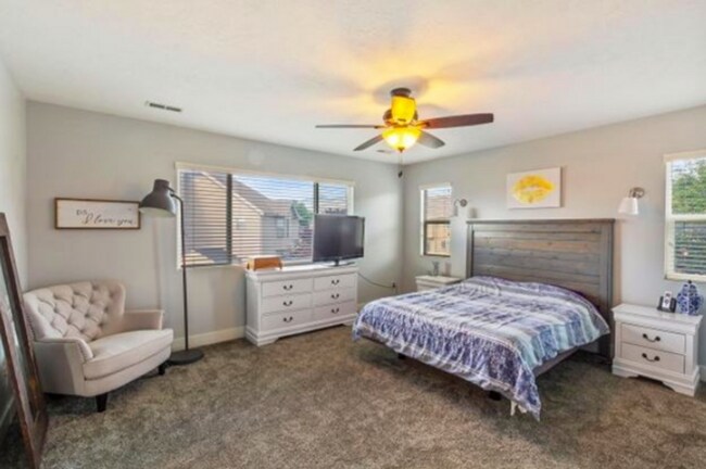 Building Photo - BEAUTIFUL HOME IN DESIRABLE SPRING CREEK R...