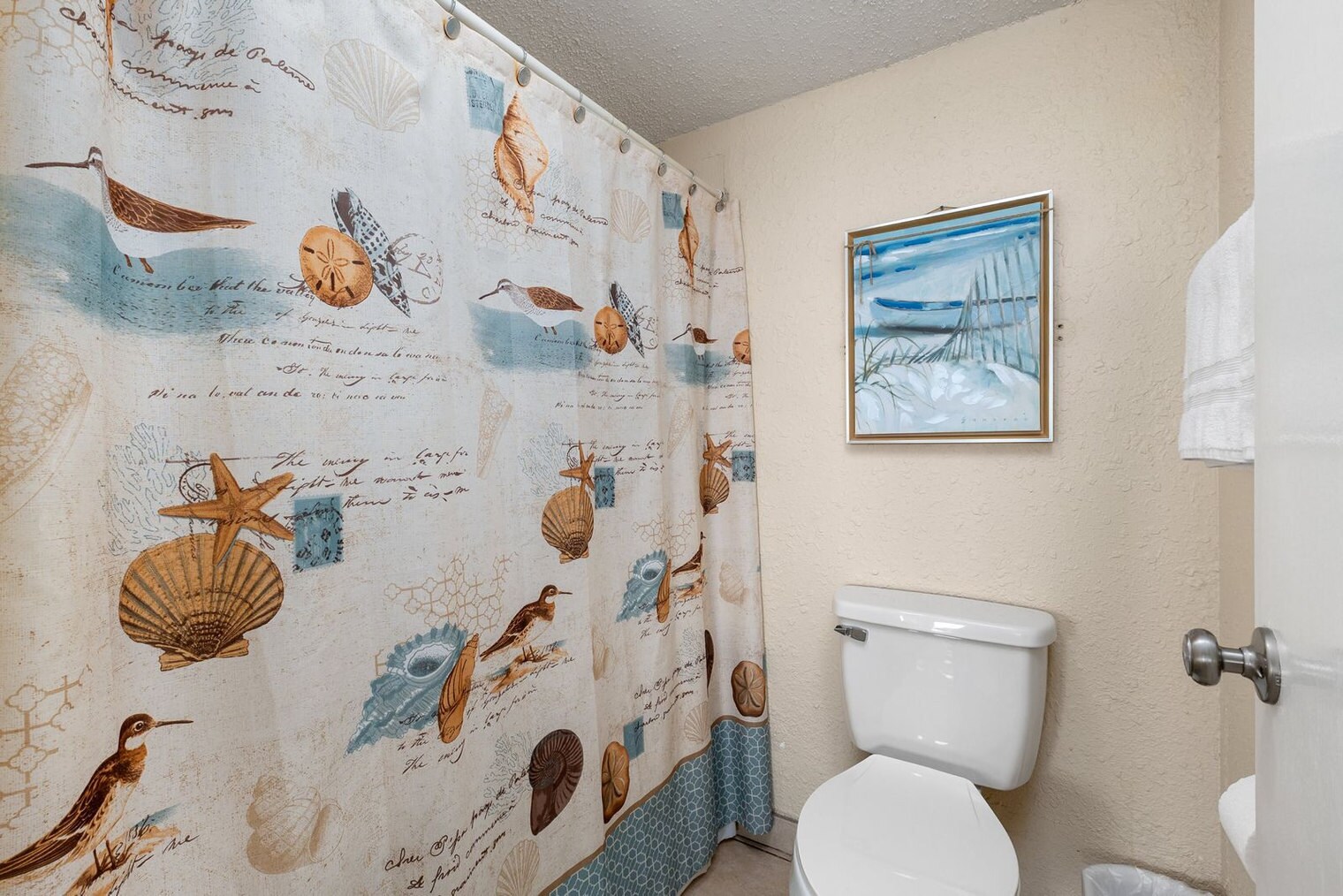 Building Photo - 404 Padre Blvd