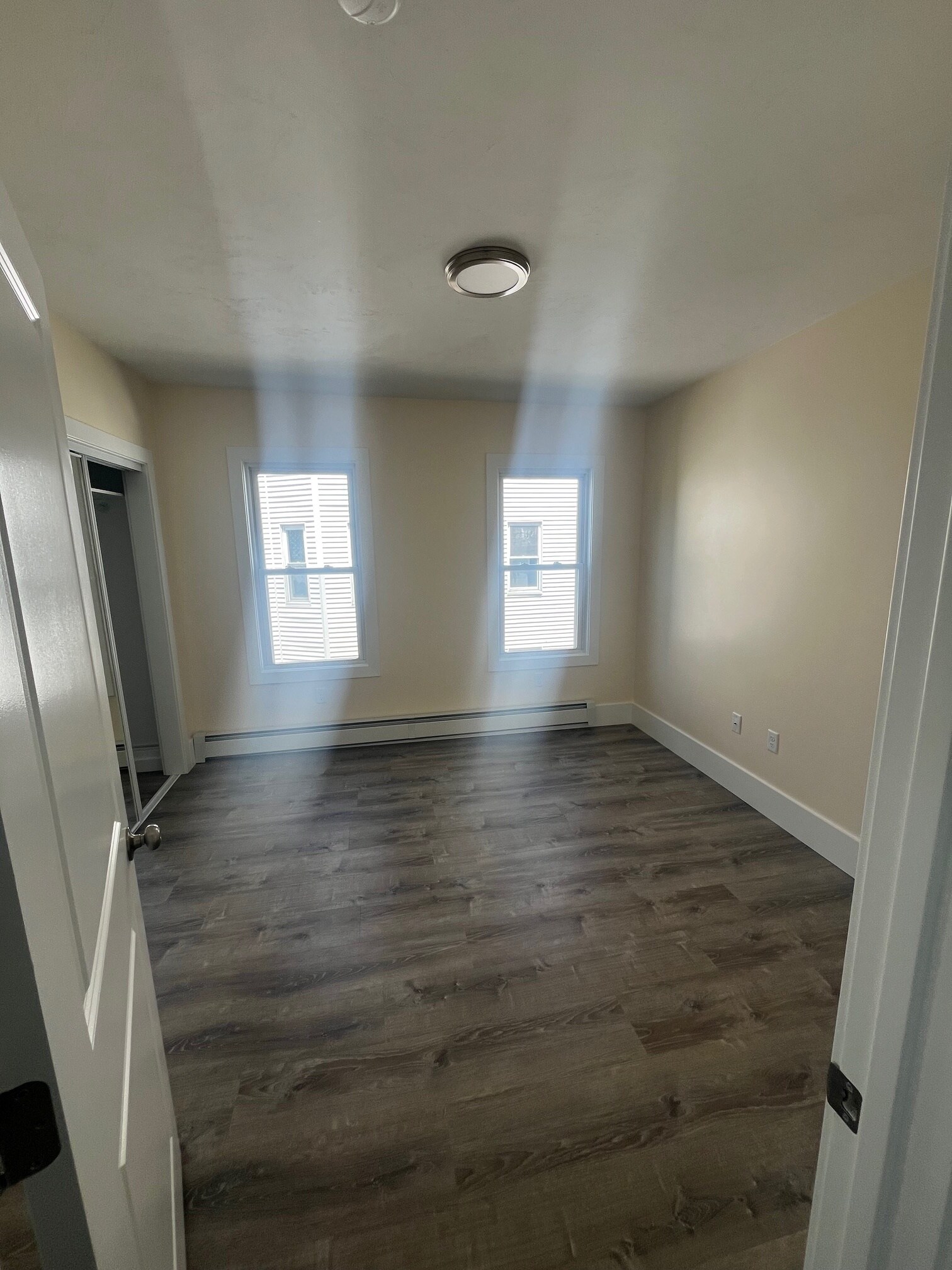 Building Photo - 151 Pilgrim Ave