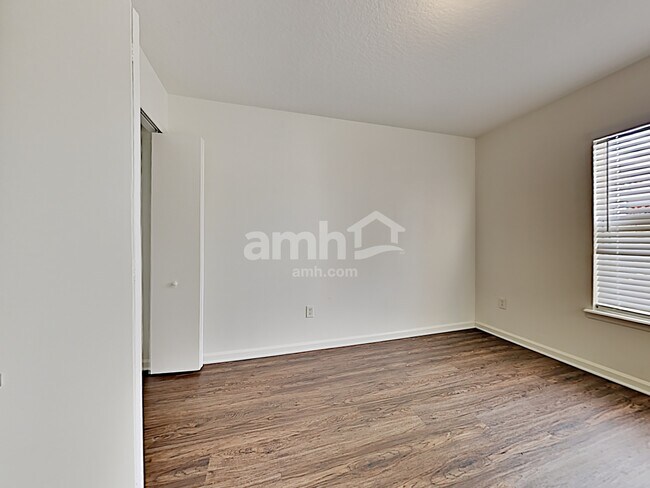 Building Photo - 1224 Nochaway Dr