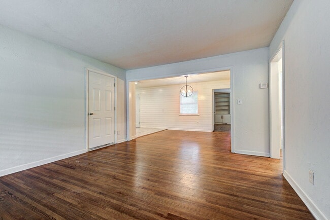 Building Photo - 1723 Churchill Way