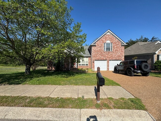 Building Photo - FOR LEASE - 4 BED 2.5 BATH SINGLE-FAMILY HOME IN MT. JULIET