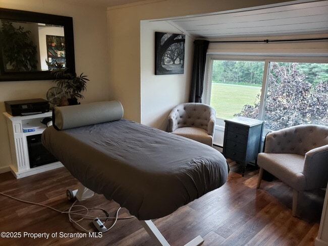 Building Photo - 2129 Bethany Turnpike