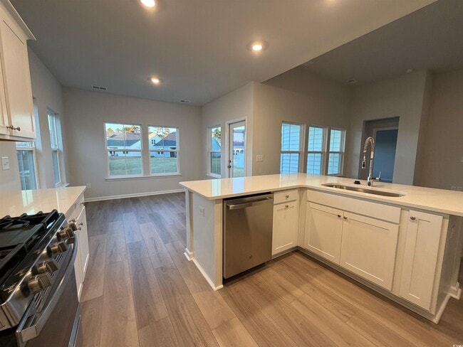 Building Photo - 699 Laconic Dr