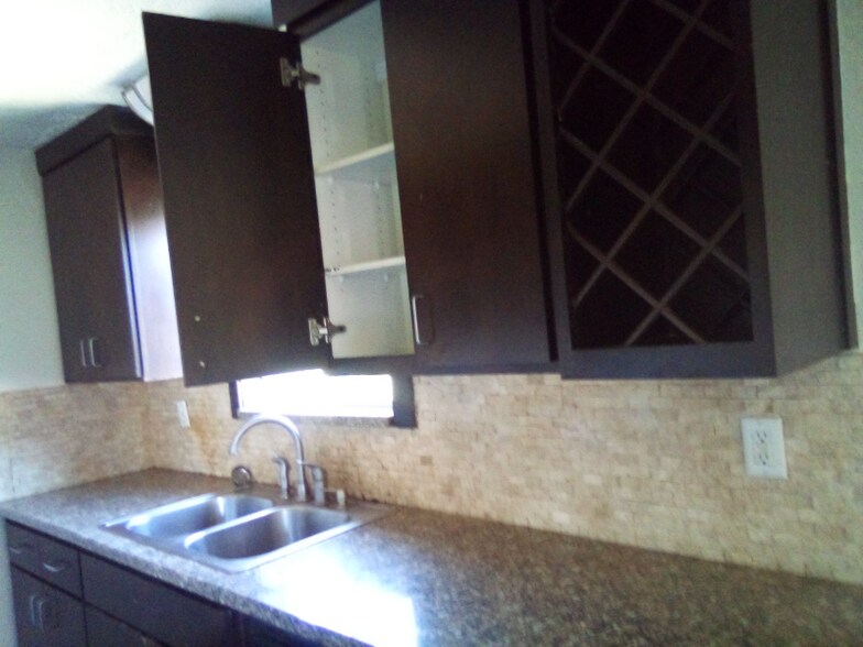 Building Photo - 6459 NE 9th Ave