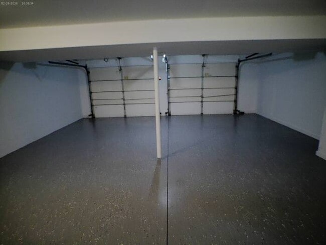 Building Photo - Amazing 4 bedrooms and 2.5 baths raised ranch located in High Ridge Manor on N Winchester Ave in ...