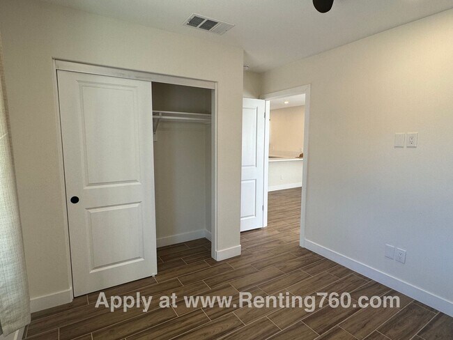Building Photo - New 2 Bedroom 1 Bathroom Home!!
