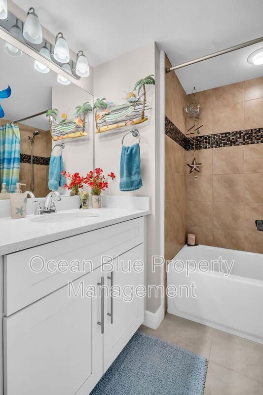 Building Photo - 223 Island Way