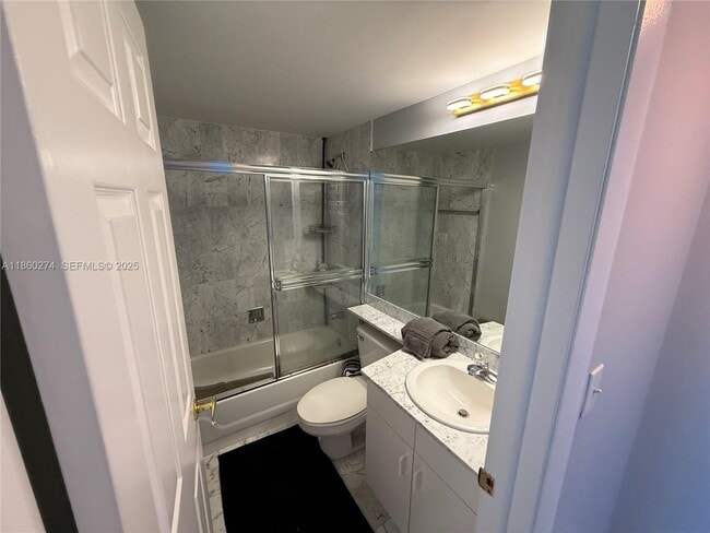 Building Photo - 800 Claughton Island Dr