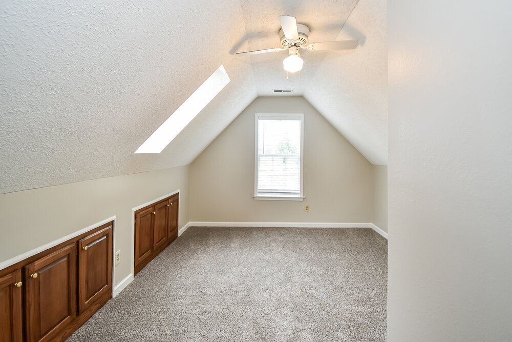 Building Photo - 7490 Overcreek Ln