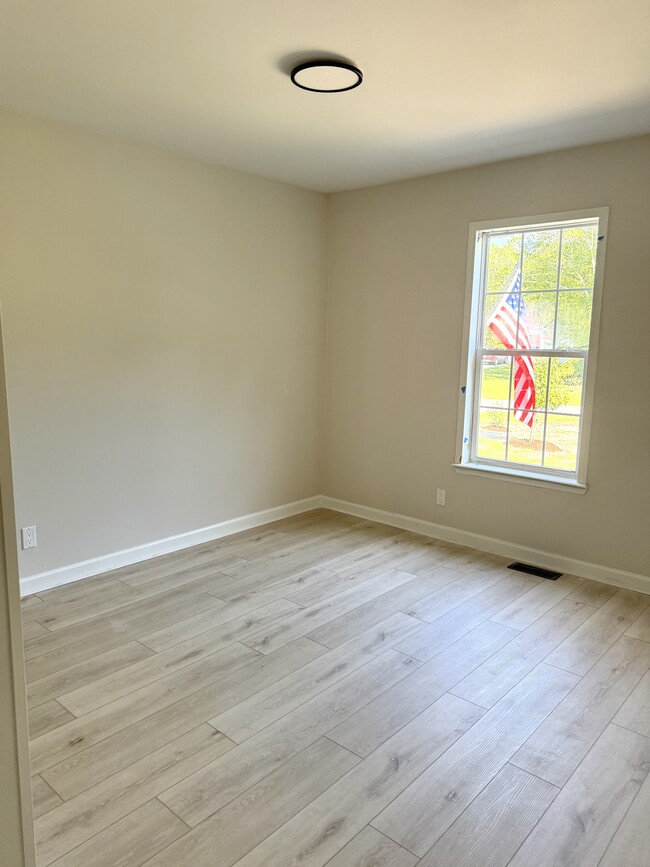 Building Photo - 58 E Snowberry Ln