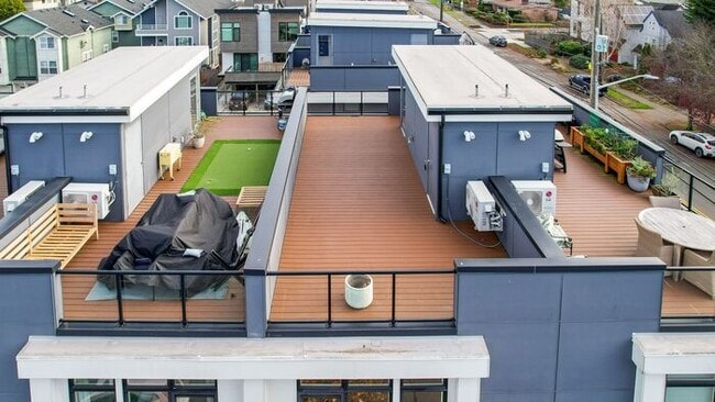 Building Photo - Stunning AIR CONDITIONED Alki Townhome w/ Rooftop Ocean View