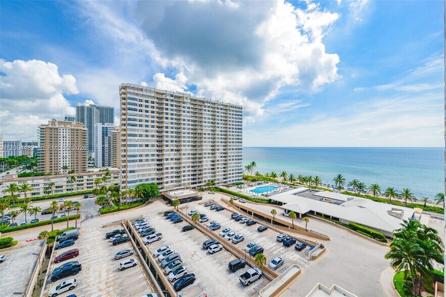 Building Photo - 1980 S Ocean Dr