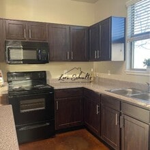 Building Photo - 790 E Boundary St