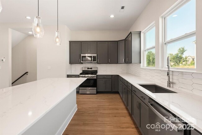 Building Photo - 312 Ferebee Pl