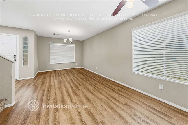 Building Photo - 12656 W Orange Dr