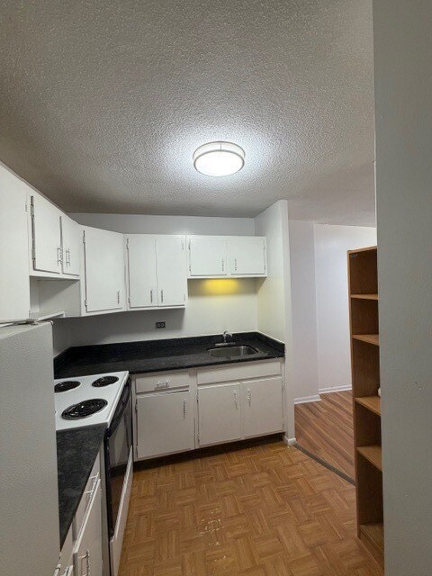 Building Photo - 5100 N Marine Dr