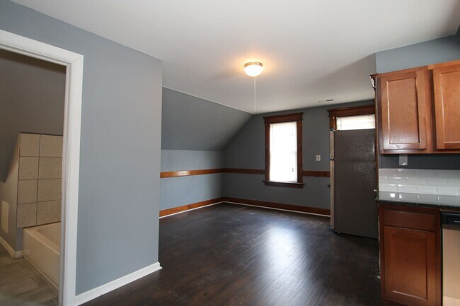 Building Photo - No DEPOSIT! Beautiful 2 bedroom